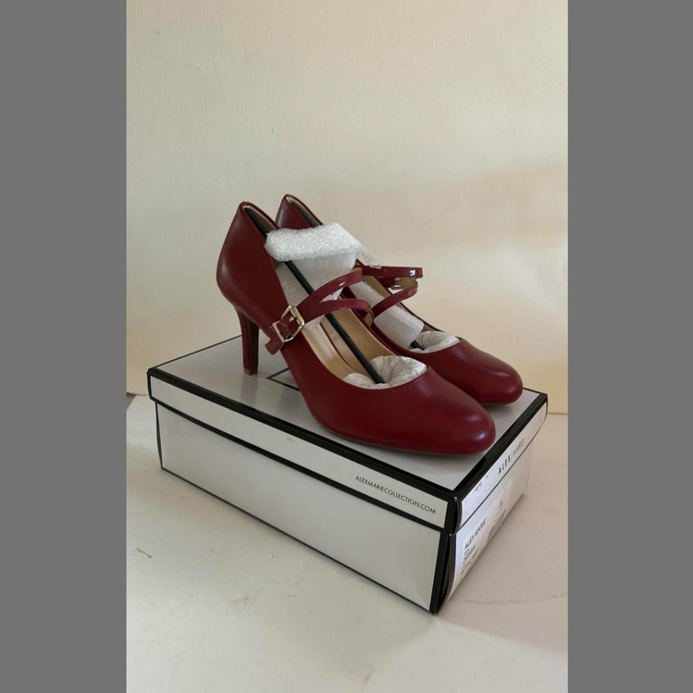 New Women's Alex Marie Beautiful Dessa Royal Royal Red Mary Jane Heels Size 10M